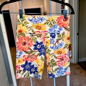 NWT Billabong floral shorts size S